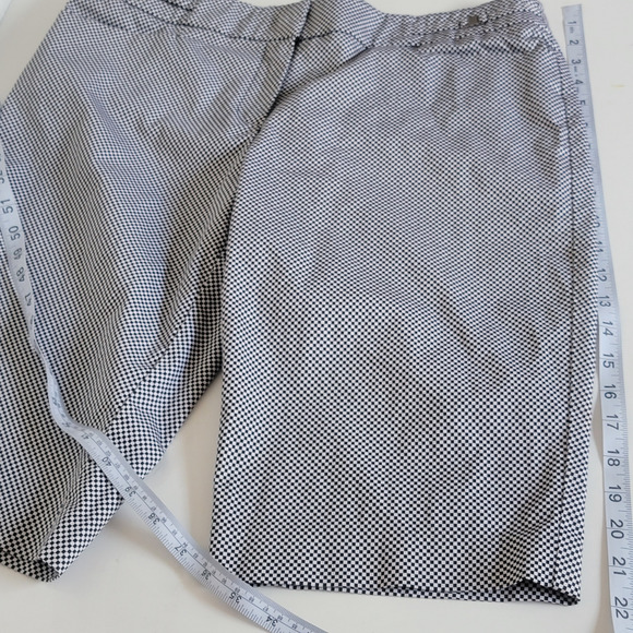 Black & White Checkered Bermuda Shorts Sz 10 - Picture 8 of 8